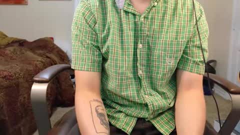 isaac online show from 11-12-25, 04:02