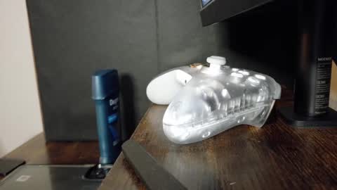 isaac online show from 04-22-26, 11:56