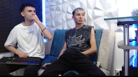 Isaac tan online show from 09-22-25, 12:45