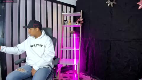 IsaacBlack  online show from 10-08-25, 04:54