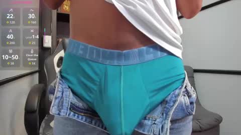 IsaacBlack  online show from 10-09-25, 05:27