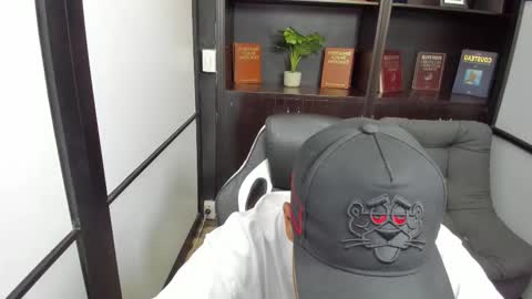 IsaacBlack  online show from 10-17-25, 05:54