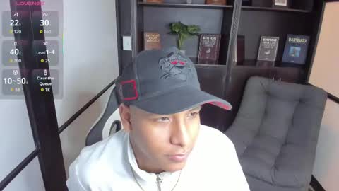 IsaacBlack  online show from 10-21-25, 05:08