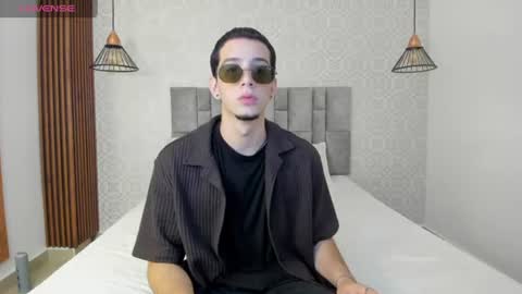 isaacblaze  online show from 07-11-26, 07:27
