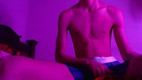 Snapshot of isaaclatino chatting on 12-21-24, 05:36 isaac online show from 12-21-24, 05:36