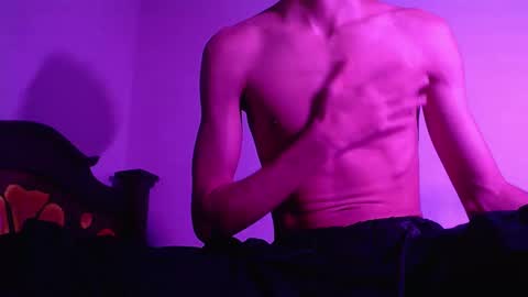 Snapshot of isaaclatino chatting on 12-28-24, 05:02 isaac online show from 12-28-24, 05:02