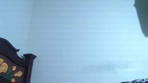 Snapshot of isaaclatino chatting on 01-19-25, 07:46 isaac online show from 01-19-25, 07:46