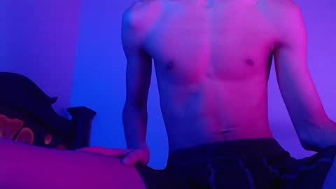 Snapshot of isaaclatino chatting on 01-22-25, 07:46 isaac online show from 01-22-25, 07:46