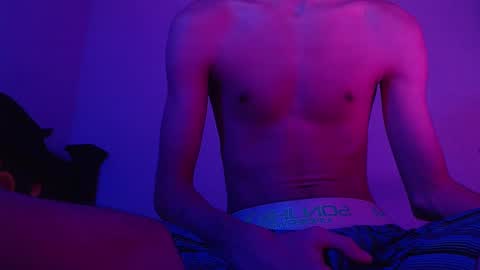 Snapshot of isaaclatino chatting on 01-27-25, 03:26 isaac online show from 01-27-25, 03:26