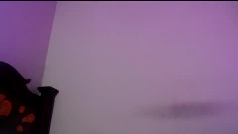 Snapshot of isaaclatino chatting on 03-06-25, 05:03 isaac online show from 03-06-25, 05:03