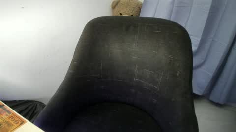 Snapshot of isaaclatino chatting on 09-20-25, 08:04 isaac online show from 09-20-25, 08:04