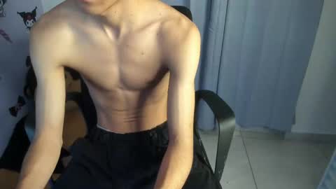 Snapshot of isaaclatino chatting on 11-02-25, 05:21 isaac online show from 11-02-25, 05:21