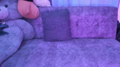 Snapshot of isaaclatino chatting on 11-14-25, 12:31 isaac online show from 11-14-25, 12:31