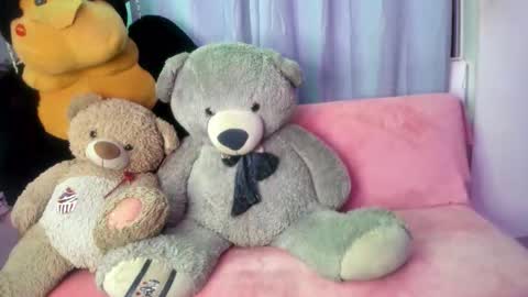 isaac online show from 01-14-26, 03:23