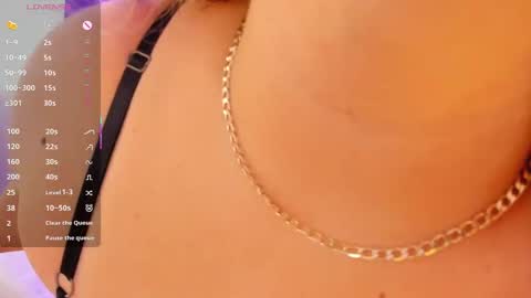 Isabel online show from 10-06-25, 02:58