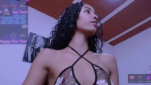 Snapshot of isabel_bailey chatting on 01-03-25, 11:23 isabel online show from 01-03-25, 11:23