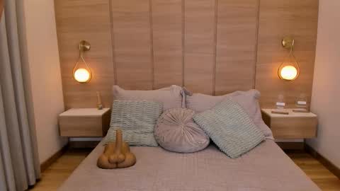 Isa online show from 02-28-26, 03:40