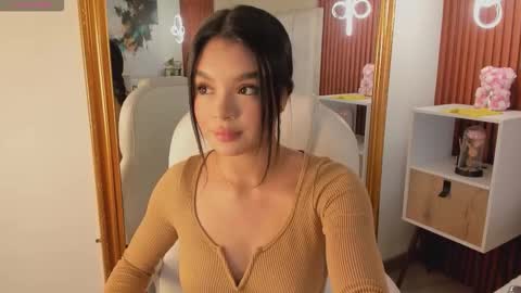 isabela  online show from 02-18-26, 12:01