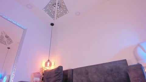 Isabela online show from 03-07-25, 12:12