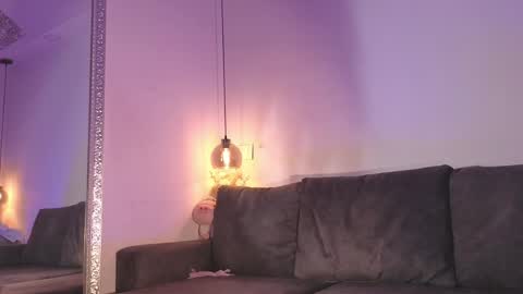 Isabela online show from 04-02-26, 11:52