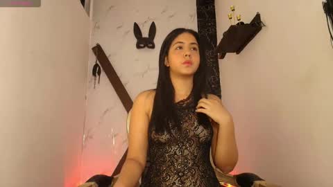 Snapshot of isabela_lux chatting on 10-17-25, 07:27 Isabella online show from 10-17-25, 07:27