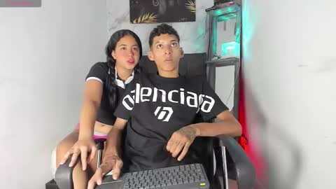 Snapshot of isabela_lux chatting on 11-23-25, 07:13 Isabella online show from 11-23-25, 07:13