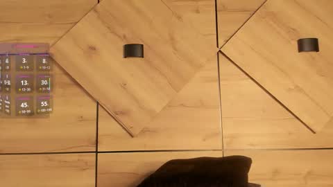  Isabela  online show from 11-30-25, 05:39