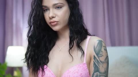 Snapshot of isabelamber chatting on 12-05-25, 06:59 Isabel online show from 12-05-25, 06:59