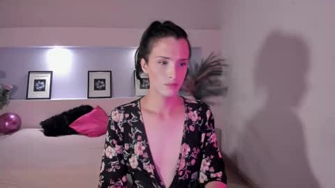 Snapshot of isabelfernandez chatting on 09-30-25, 04:17 IsabelFernandez online show from 09-30-25, 04:17