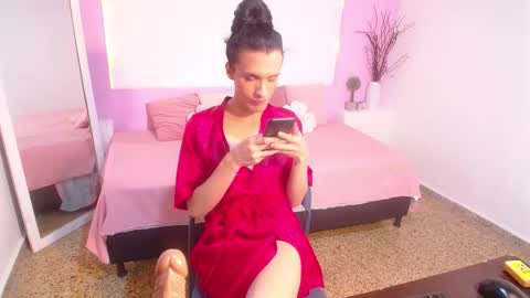 Snapshot of isabelfernandez chatting on 10-25-25, 04:09 IsabelFernandez online show from 10-25-25, 04:09