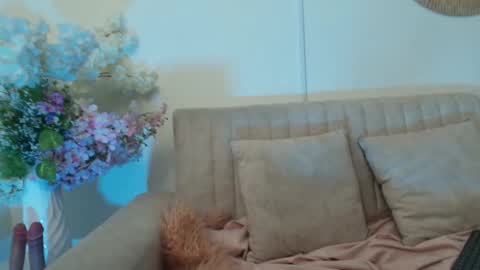 isabelgh_ online show from 02-01-26, 03:27