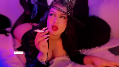 isabella online show from 10-16-25, 03:51