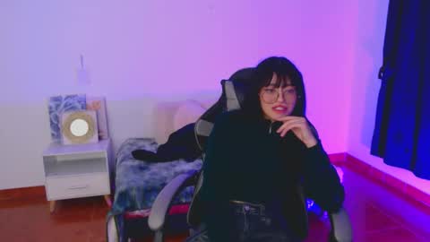 isabella__777 online show from 12-05-25, 06:00