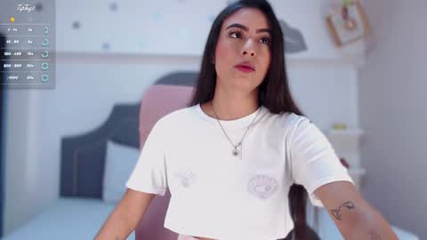 Isa  online show from 12-26-24, 04:04