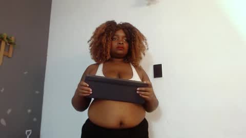 ISABELLA online show from 10-15-25, 10:37