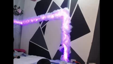 Isabella online show from 01-01-25, 11:51