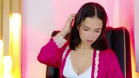 ISABELLA online show from 07-28-26, 07:39