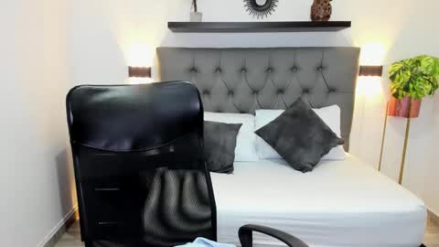 Isabel florez online show from 02-26-25, 12:03