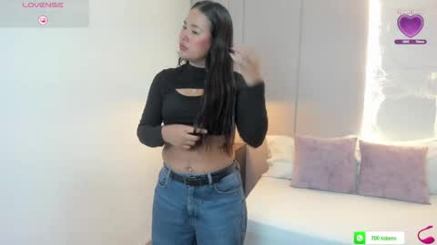 Isabel florez online show from 04-24-26, 02:47