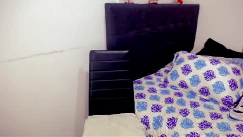 Snapshot of isabella_hotxxx chatting on 12-05-24, 06:22 sandra isabella hotxxx online show from 12-05-24, 06:22