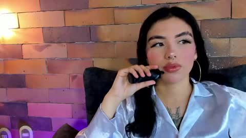 Snapshot of isabella_hv chatting on 04-21-26, 04:01 ISABELLA online show from 04-21-26, 04:01