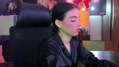 Snapshot of isabella_hv chatting on 06-04-26, 07:42 ISABELLA online show from 06-04-26, 07:42