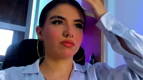 Snapshot of isabella_hv chatting on 06-05-26, 06:46 ISABELLA online show from 06-05-26, 06:46