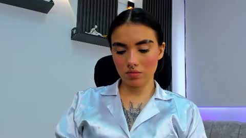 ISABELLA online show from 07-27-26, 07:10