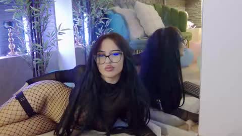 Isabella online show from 10-24-25, 02:02
