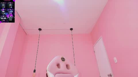Snapshot of isabella_mendez_1 chatting on 06-06-26, 01:16 Isa online show from 06-06-26, 01:16