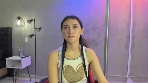Isabella Nowa online show from 01-19-26, 11:03