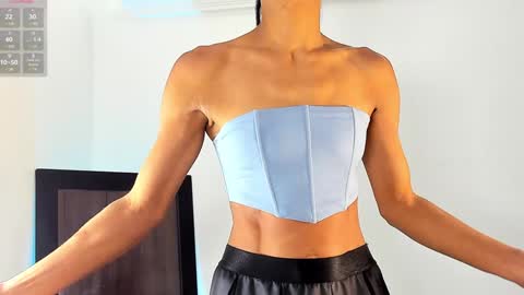 Snapshot of isabella_savina chatting on 12-14-24, 09:13 Isabella online show from 12-14-24, 09:13