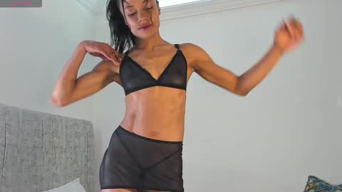 Snapshot of isabella_savina chatting on 11-14-25, 12:20 Isabella online show from 11-14-25, 12:20