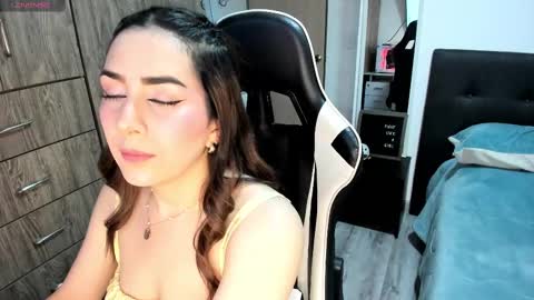 Isabella Sea online show from 12-09-24, 01:18